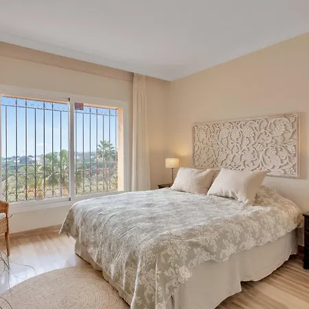 Amazing Sea Views Hacienda Elviria Apartment Marbella